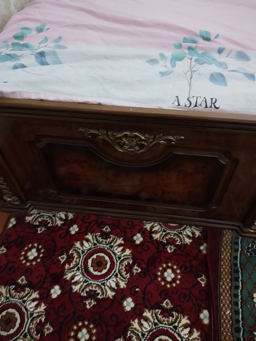 Кроват сотилади 1 кишили размери котта