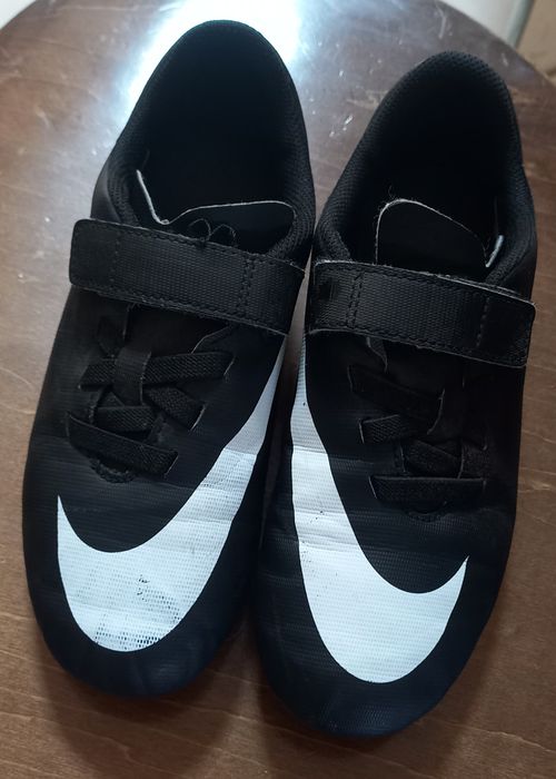 Adidasi fotbal Nike