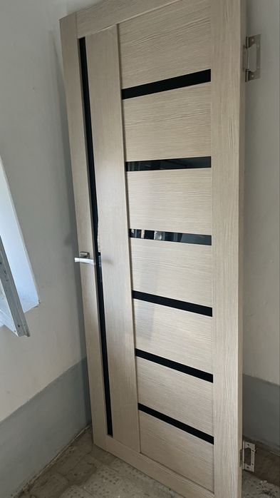 Продается дверь 2 штук