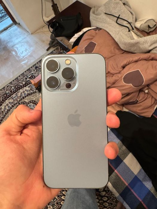 iPhone 13 Pro  /  АКБ 76%