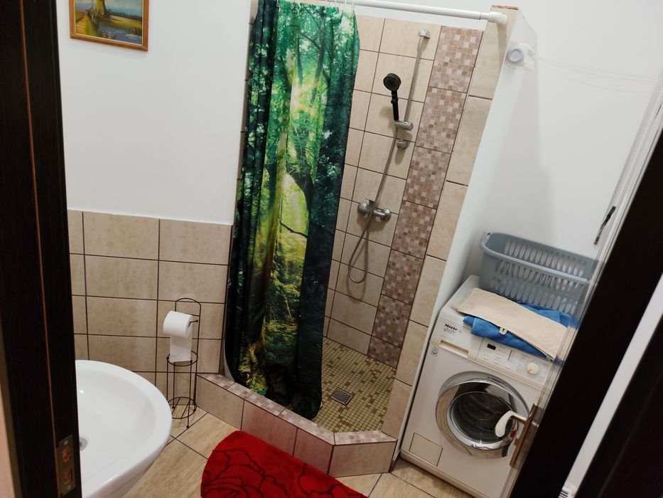 Apartament regim hotelier,PARCARE, 2,2 km Spitalul Judetean