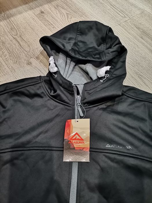 Леко дамско яке с качулка Softshell ATLASLAVA - идеално за бягане и ту