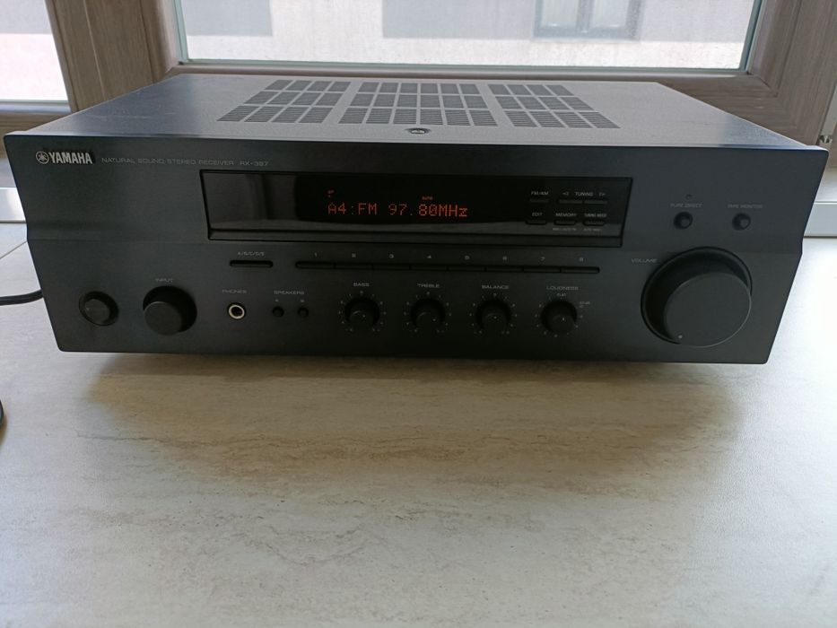 Yamaha RX 397  amplificator, amplituner stereo, perfect funcțional