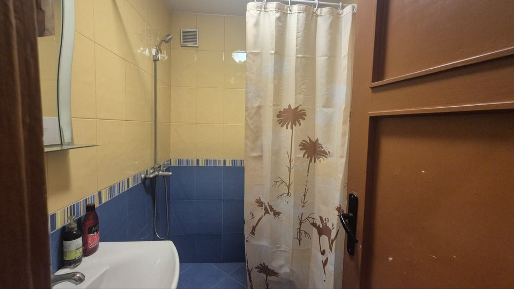 Дава се под наем Тристаен апартамент в София, Банишора - 82 кв.м за 548.25 € - Снимка #4