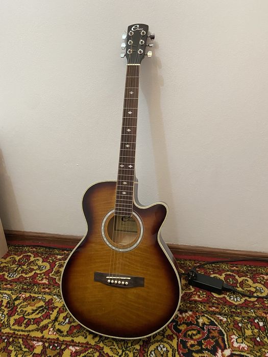 Гитара сатлады жағдай жақсы бағасы:35000