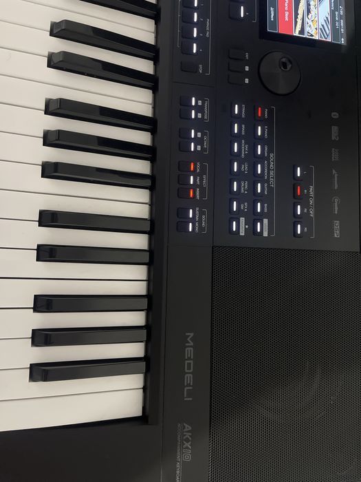 Medeli Akx 10  impecabila,cel mai mic pret!