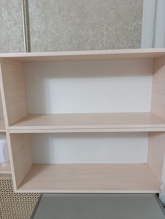 Полки книжные 3 штуки