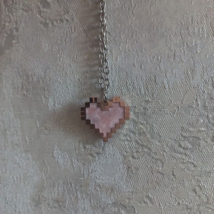 Подвеска на шею 500тг