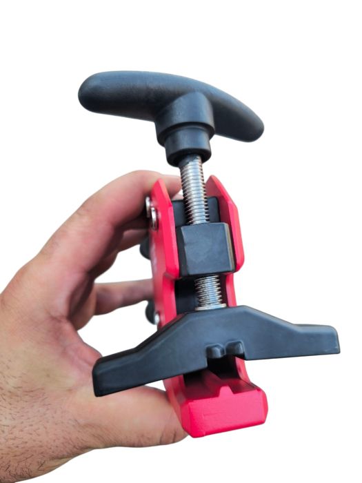 Трошачка клещи за отчупване на плочки