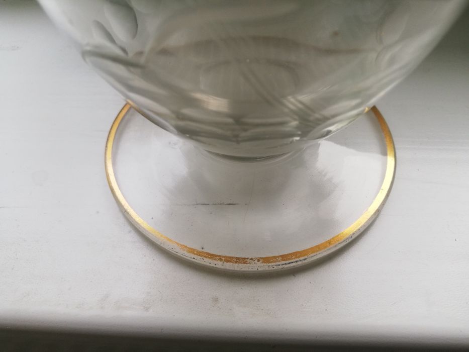 Vând carafa vintage