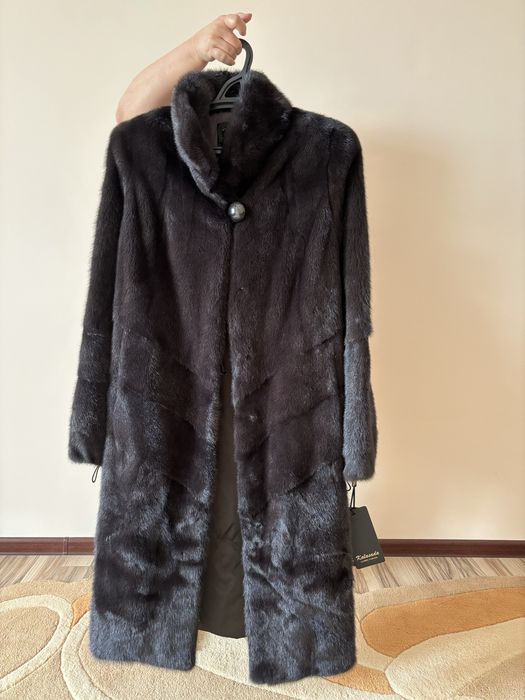 Продается новая норковая шуба