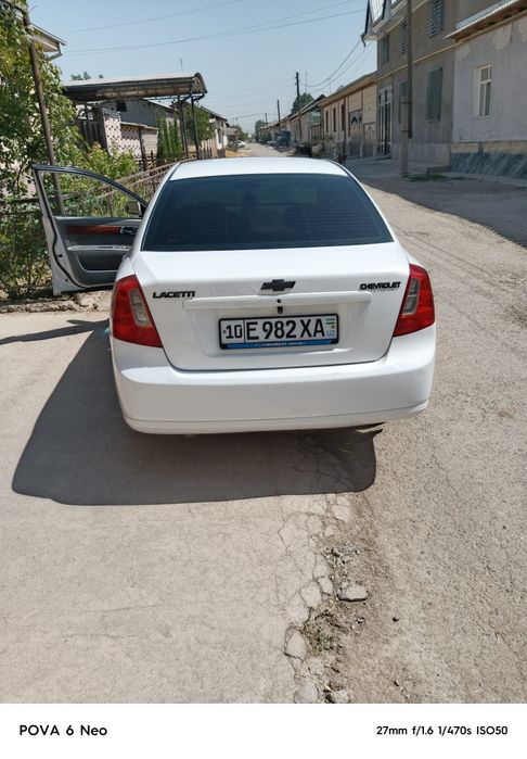 1.8 Л  293.000.км 2012 Г