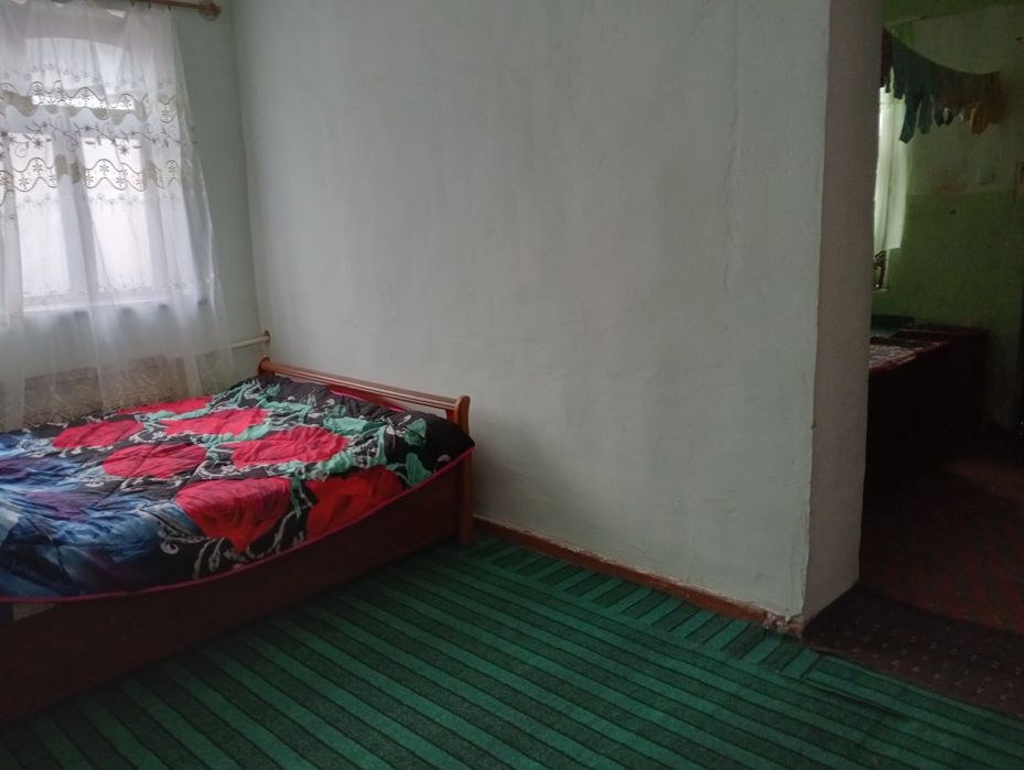 Uchaska sro'chna sotiladi