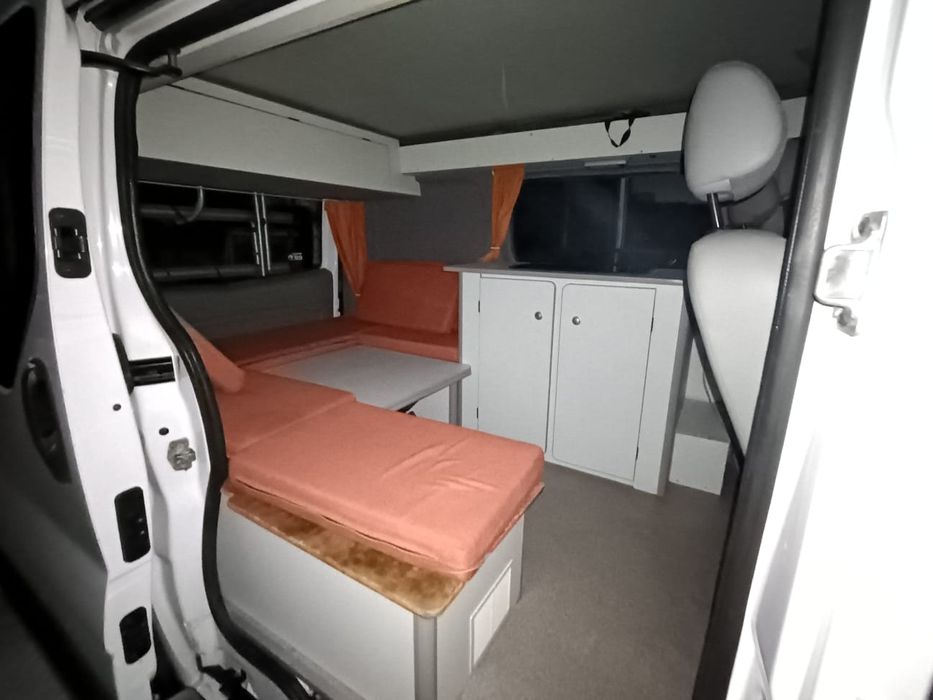 Renault Trafic 2.0 dci camper acoperis rabatabil