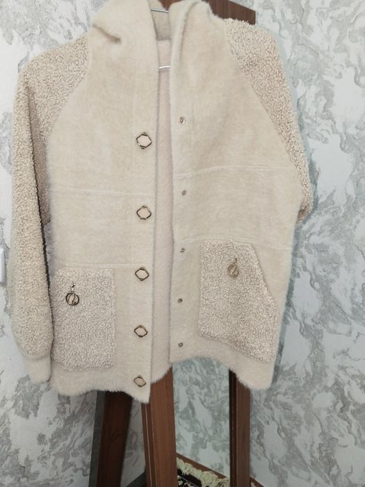 Срочно продается ангорка джемпер