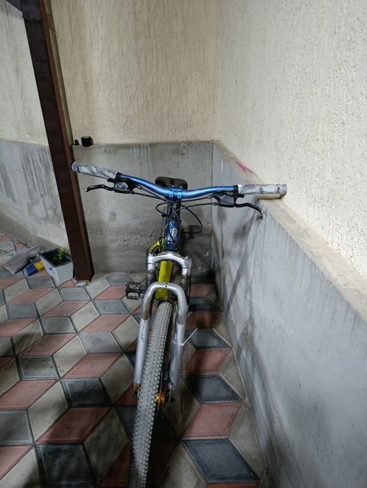 Велосипед двух подвес