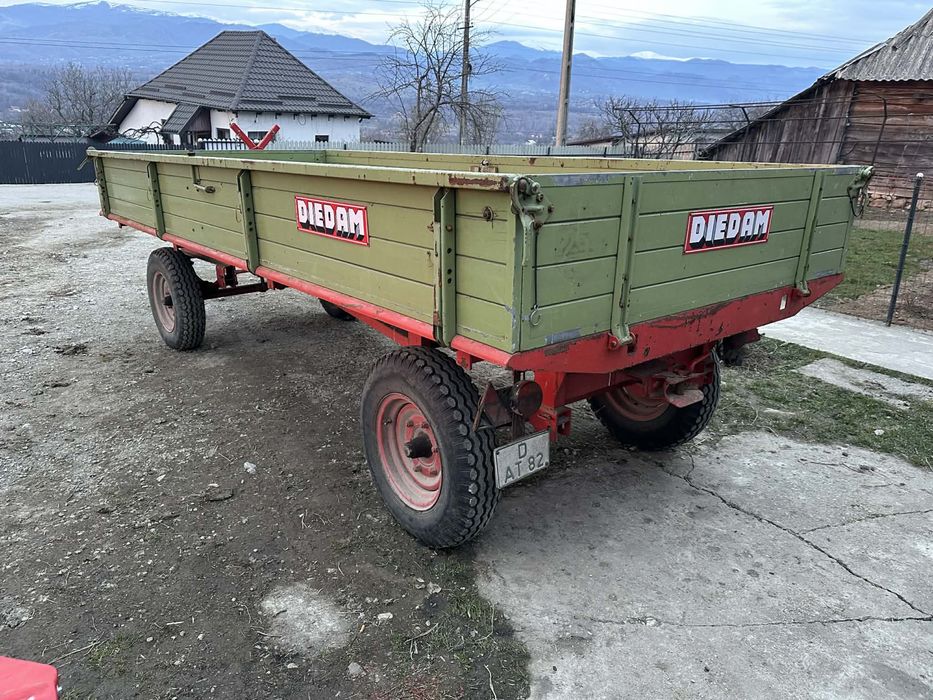 Vând Remorca Agricolă