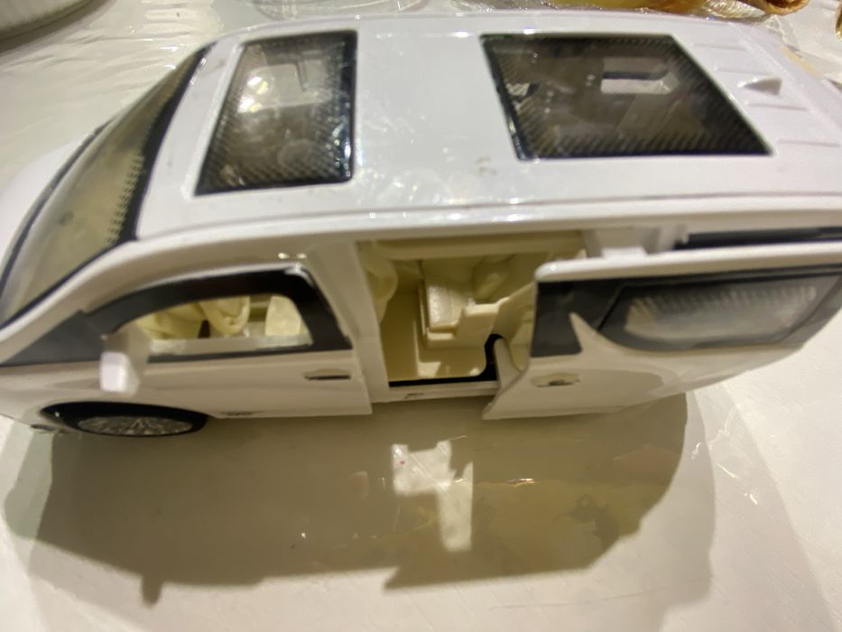 Альфардо б/у все открывается