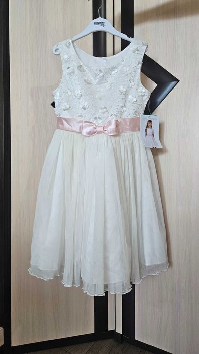 Новое платье для девочки.