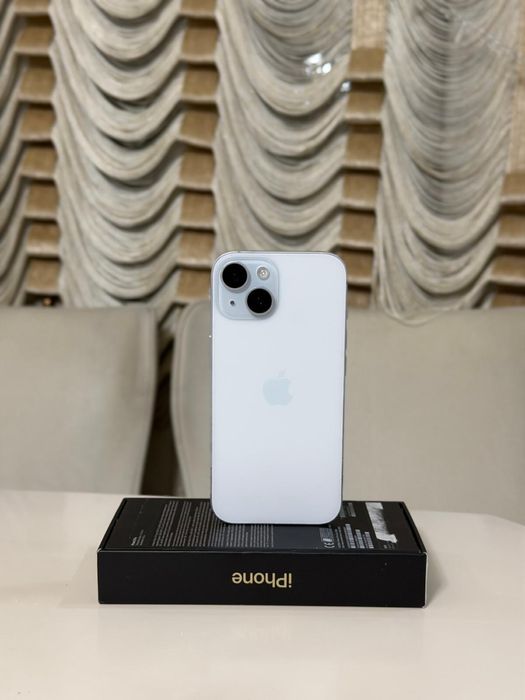 Iphone 15 256gb 88% battery