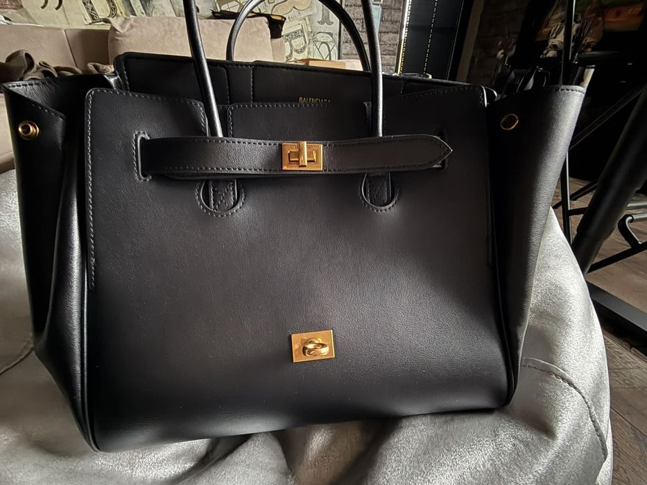 Balenciaga Carry all Bel Air естествена кожа