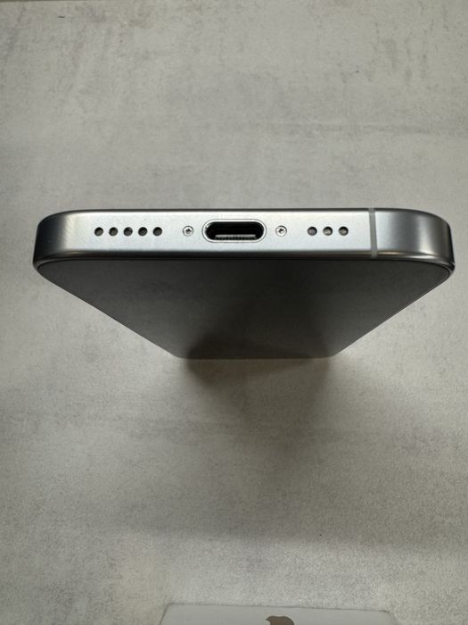 iPhone 16 Pro 128GB White 91% Battery