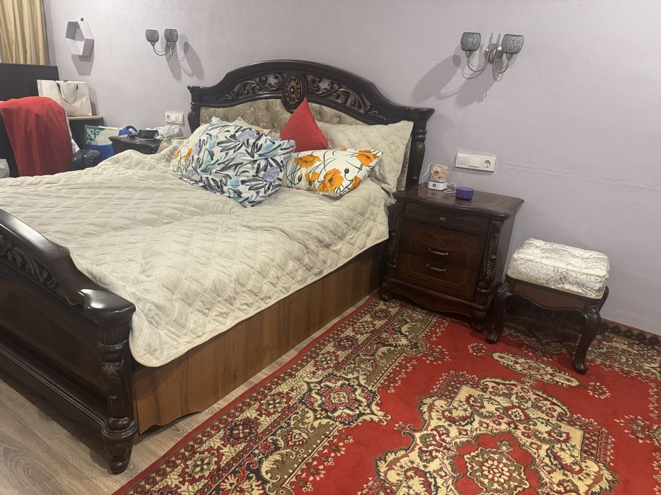 Спальня и кровать