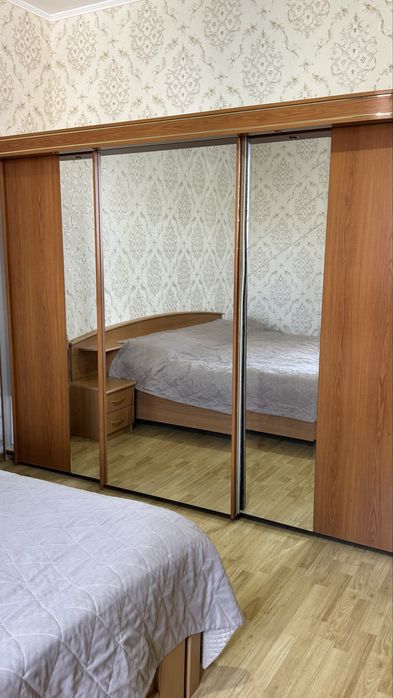 Продам спальный гарнитур