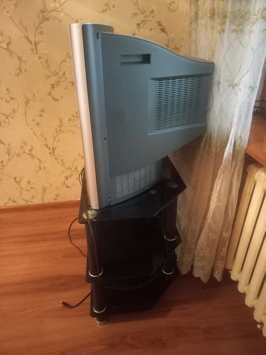 Телевизор LG в отличном состоянии