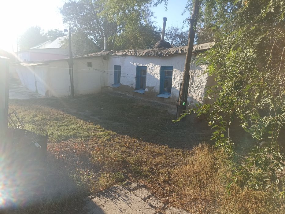 Продам старый дом времянку