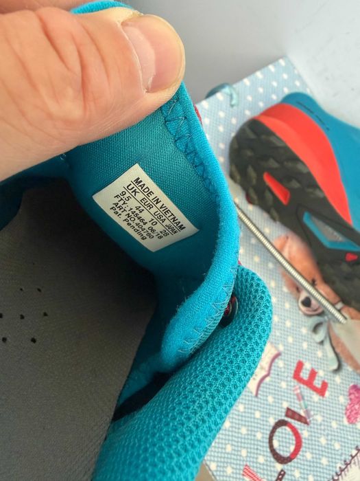 ''Salomon Sense Pro 3''оригинални маратонки 44 номер