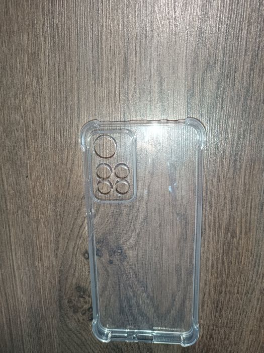 отдам новый чехол,не подошёл