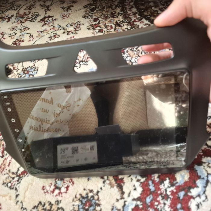 Teyes CC3 4/64 9 dyum orginal Ideal holatda