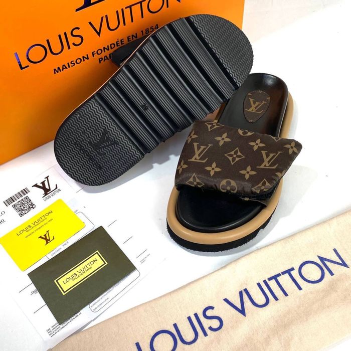Papuci Louis Vuitton pile naturala