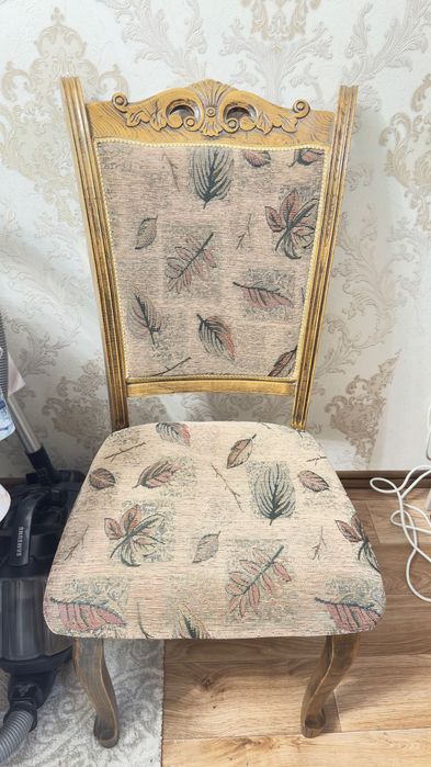 Продам стол, стулья