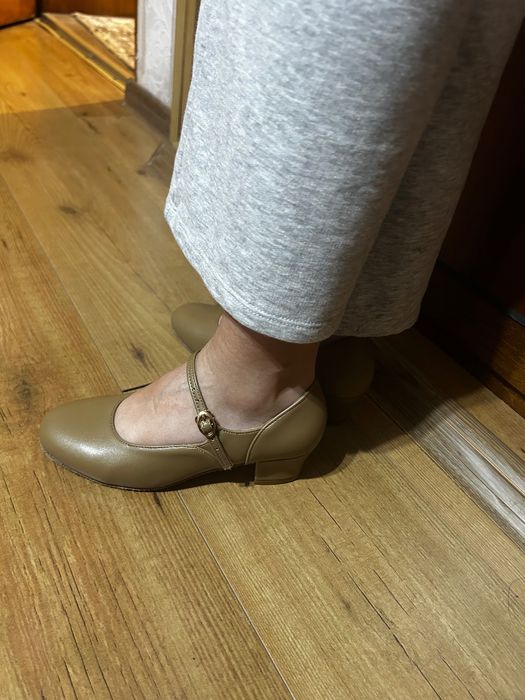 Детски обувки за танци