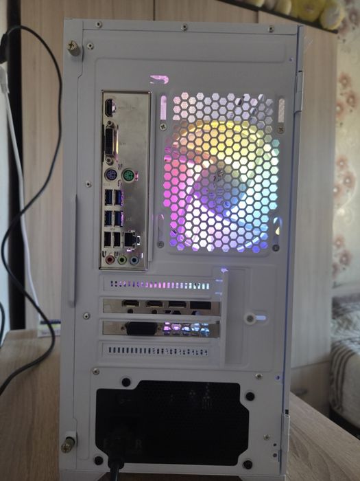 Геймърски компютър Ryzen 5 5500 / RX 580 8GB / 16GB RAM / 512GB NVMe