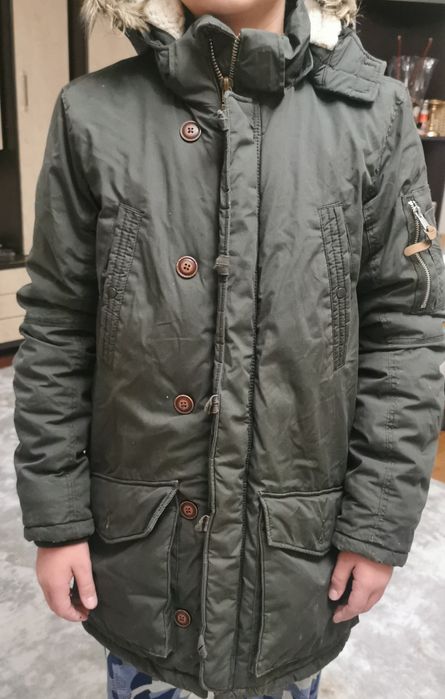 Продаю куртку на мальчика 12-13лет тёплая фирма  H/M , на рост 150-160