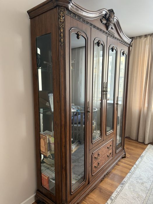Продам шкаф для гостиной