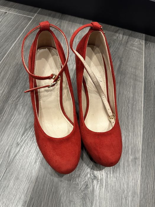 Pantofi cu platforma 36