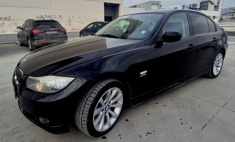 BMW 330

X-DRIVE-4X4, Седан