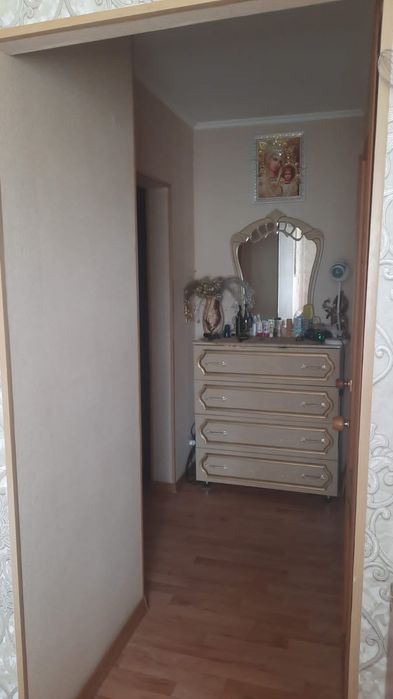 Продам 1 комнатную н/п 1000 мелочей