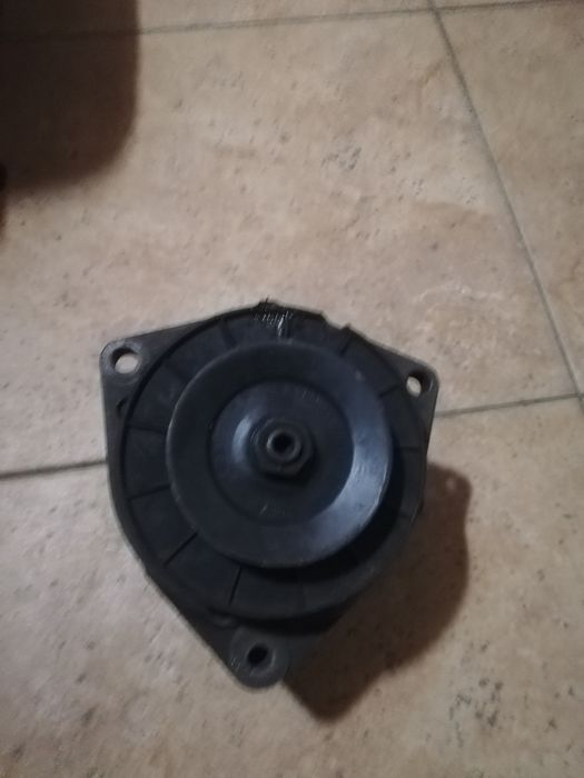 Alternator 24 V   pt.diferite utilaje