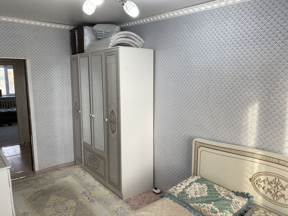 Спальный гарнитур