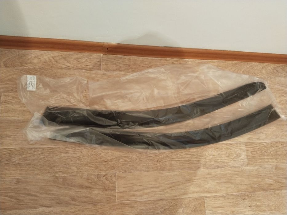 Ветровик шкода рапид