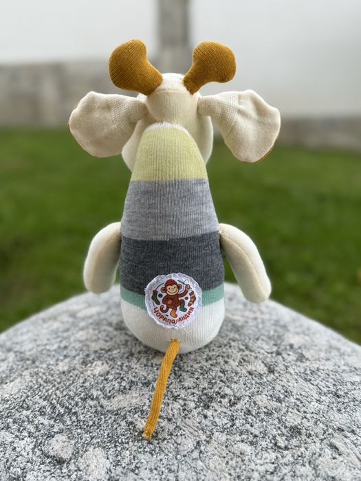 Ръчно изработена плюшена играчка