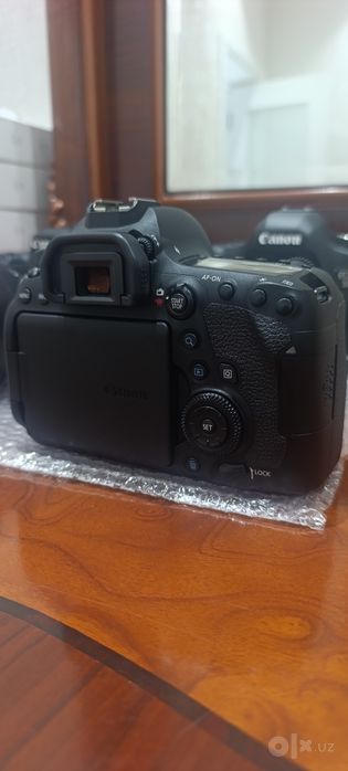 Canon EOS 6D Mark ll+ Canon macro lens Ef 100 mm 1:2.8 L IS. USM