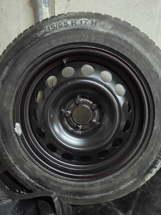 Продавам джанта  и подарявам гуми