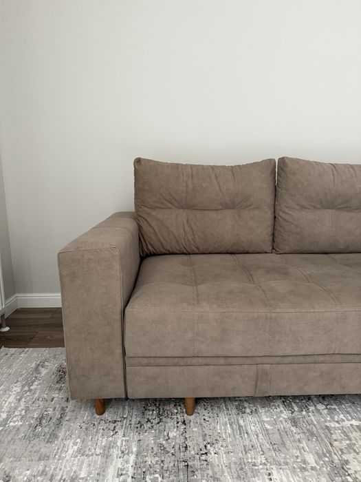 Диван прямой для гостиной