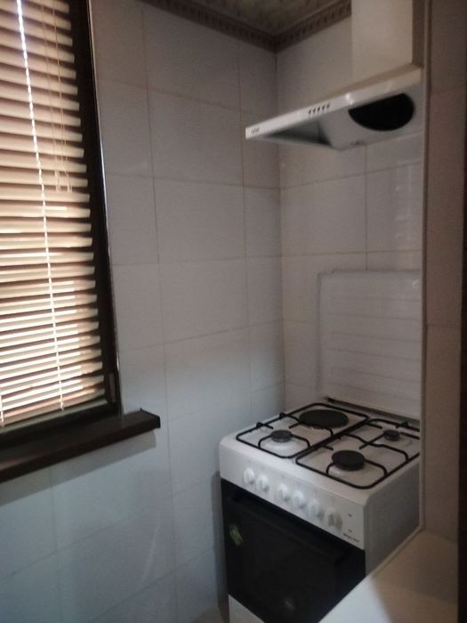 Сдается 1 переделанная в 2х комнатная ,Партсъезд